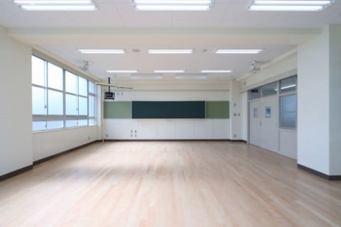 有松中学校 教室
