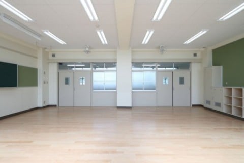 有松中学校 教室３