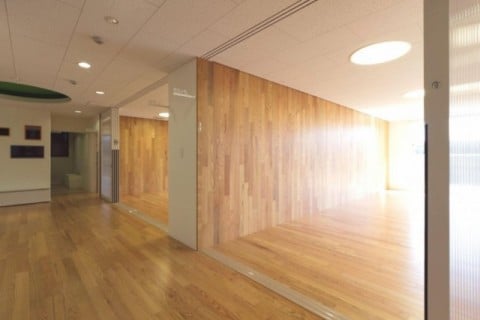 せせらぎ保育園 廊下･保育室