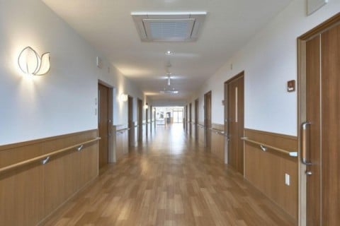 あいケアホーム 廊下