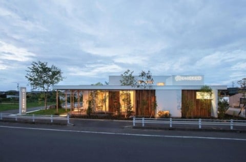 みこと歯科医院 外観_夜